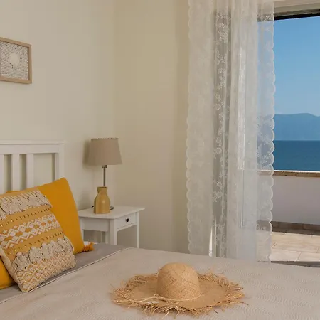 Amelia Collection Apartment