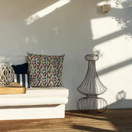 Amelia Collection