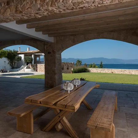 Amelia Collection Apartment Arkitsa